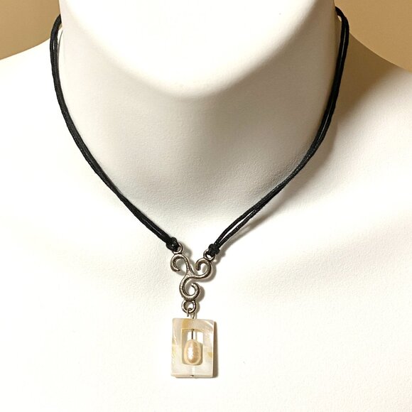 2/$20, Genuine Freshwater Pearl & White Mother of Peal Adjustable Cord Necklace - Picture 2 of 9